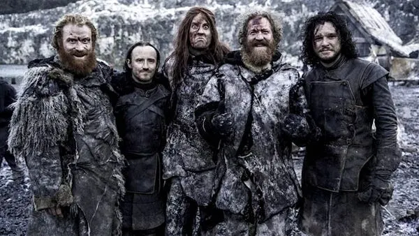 «У меня легкие симптомы простуды». Звездный актер из «Игры престолов» подхватил коронавирус