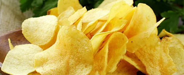 Lay&#8217;s, Pringles или что-то из андеграунда? Тест 10 видов чипсов – от легендарных хитов до бесстыжего отстоя