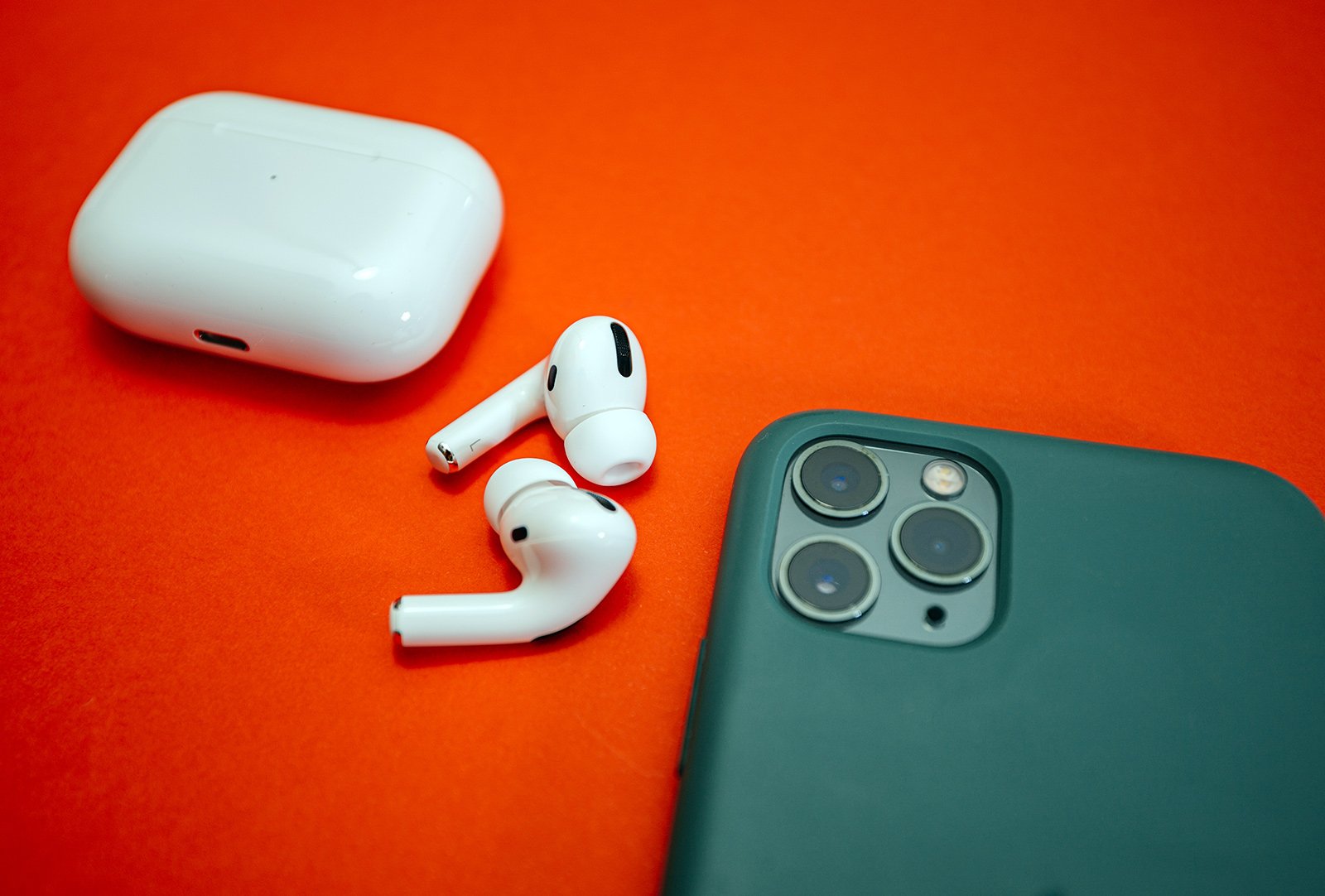 Можно ли заменить один наушник airpods 2