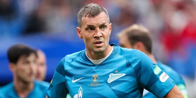 Артем Дзюба сравнил темнокожих игроков «Зенита» с обезьянами. Как его накажут?