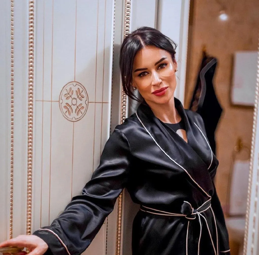 Александр Емельяненко назвал Тину Канделаки дурой. А потом извинился (вместе с Кадыровым!)