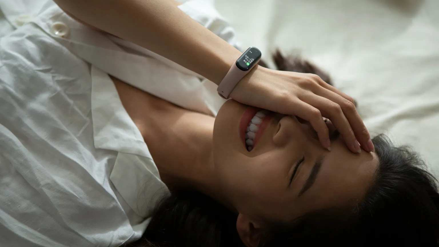 Самое странное применение браслета для Xiaomi Mi Band. Лайфхак, который вас удивит