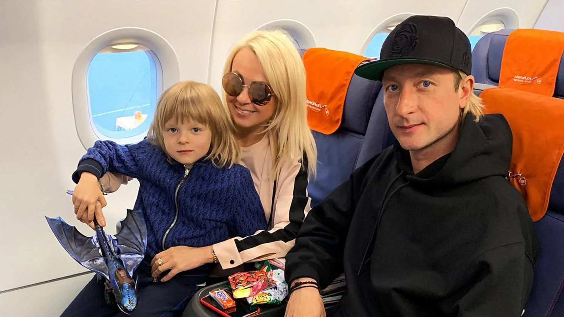 «Через 20 лет у нас будет свой Маколей Калкин». Как люди переживают о судьбе Гном Гномыча – сына Плющенко и Рудковской