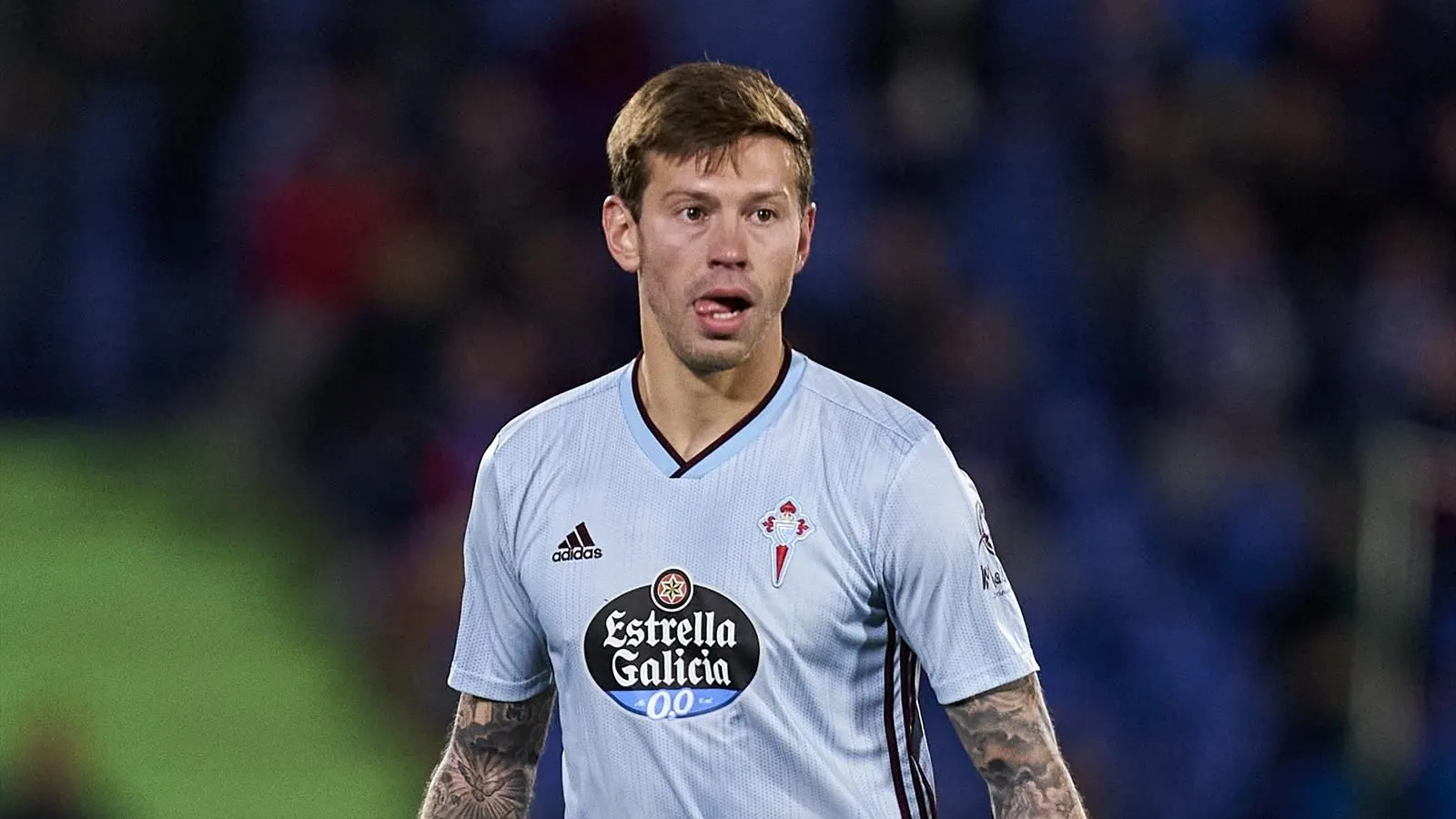 Федор Смолов уехал из Испании в Россию во время карантина. Говорят, он сорвался на 18-летие внучки Ельцина, с которой у него роман