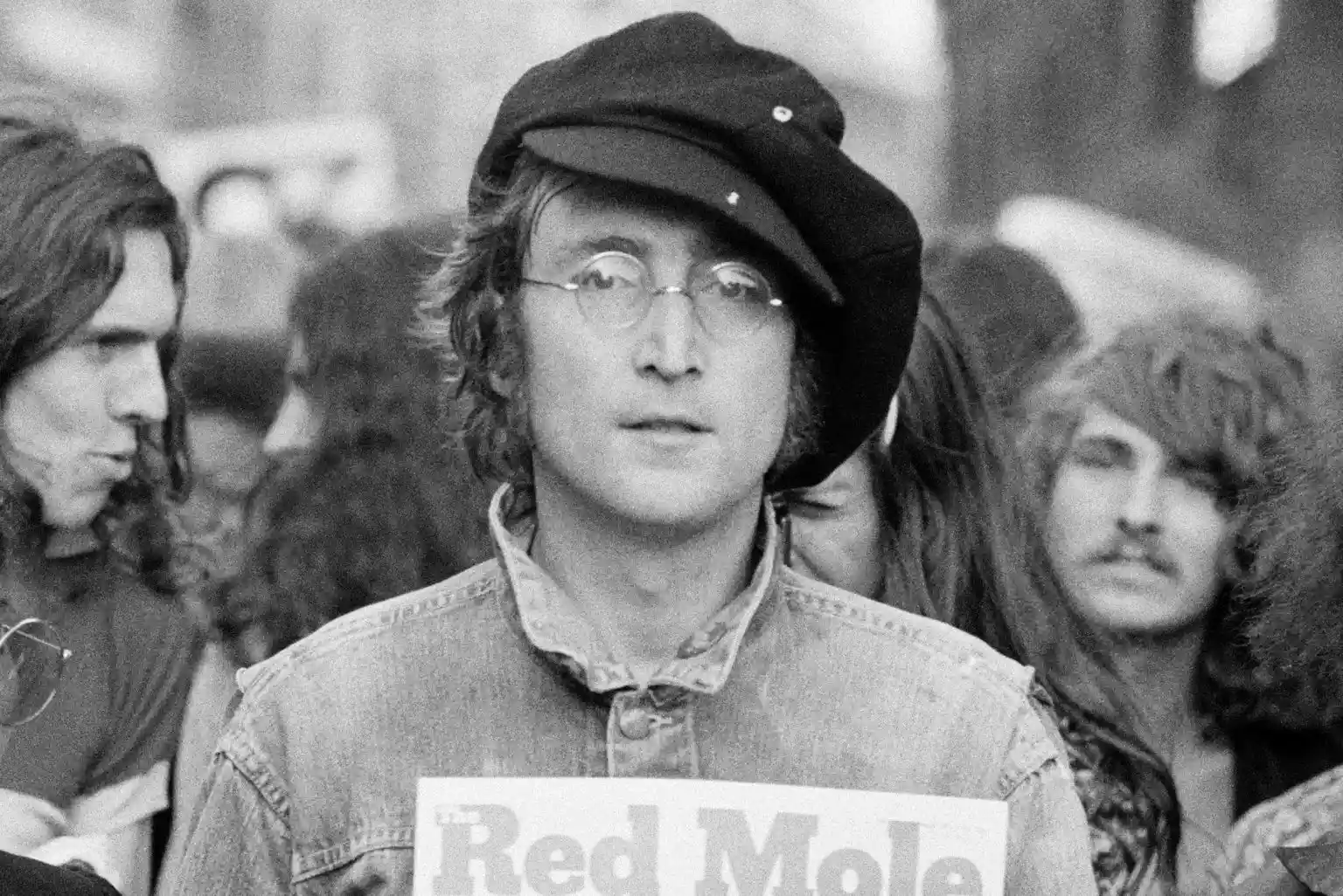 Бодров сбежал от бандитов, а Децл живет на острове