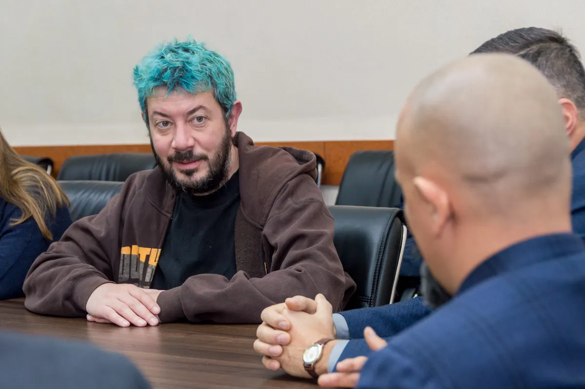 Путин наградил Лебедева орденом «За заслуги перед Отечеством». Неделю назад дизайнер назвал статую «Родина-мать» уродской