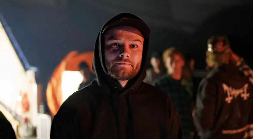 «Опасность – это когда ты видишь ее и контролируешь». Теперь ясно, почему Макс Корж не дает интервью