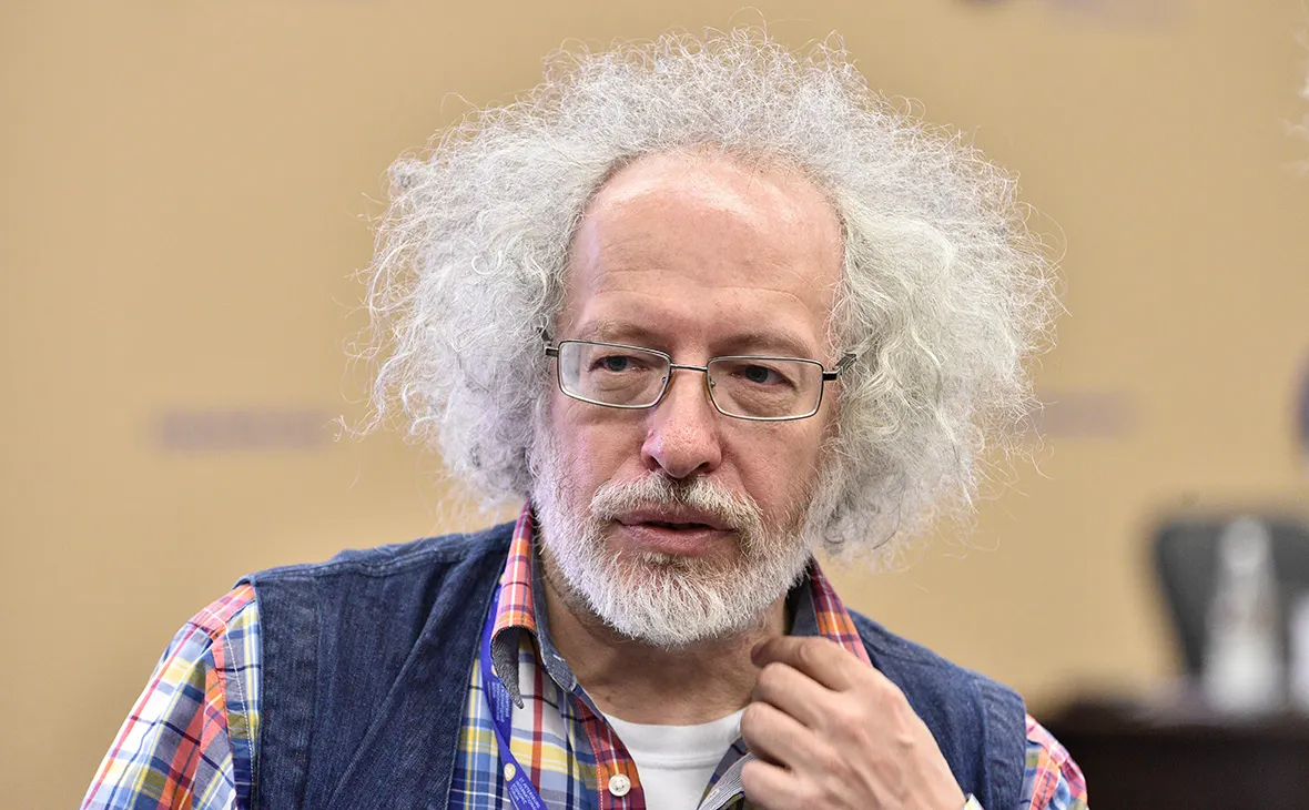 Алексей Венедиктов создал странный опрос об отравлении Навального. Главреда «Эха Москвы» мочат в комментариях