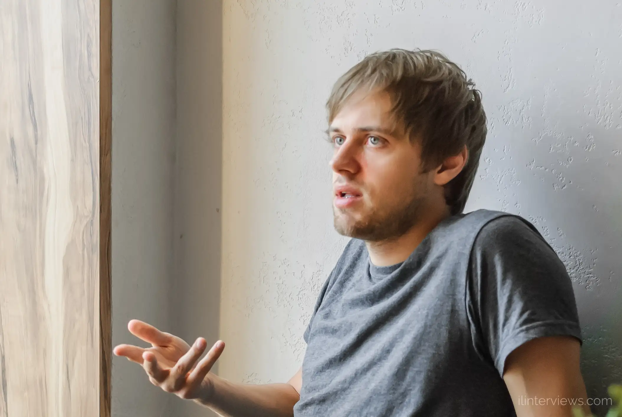 Комик Иван Усович рассказал, что его брата задержали и избили в Минске. И обвинил Лукашенко в сокрытии трупов