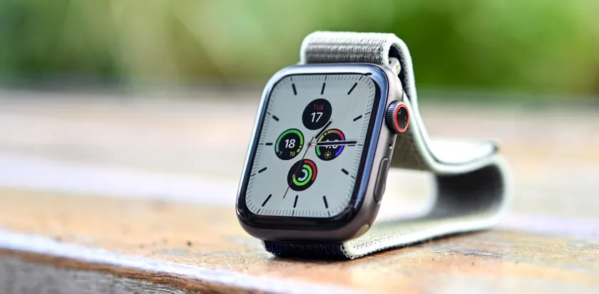 USB-адаптер для Apple Watch уберут из комплекта. Компания убеждает, что это фича