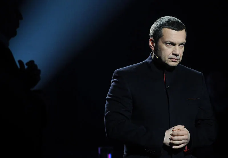 «Тебя Кремль выгнал под зад ногой!» Владимир Соловьёв сгорел от фразы Глуховского у Дудя