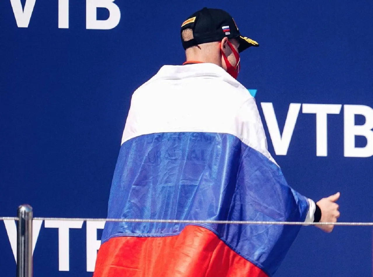 Нового пилота «Формулы-1» из России могут уволить спустя 10 дней после подписания. Он выложил в сторис непристойное видео