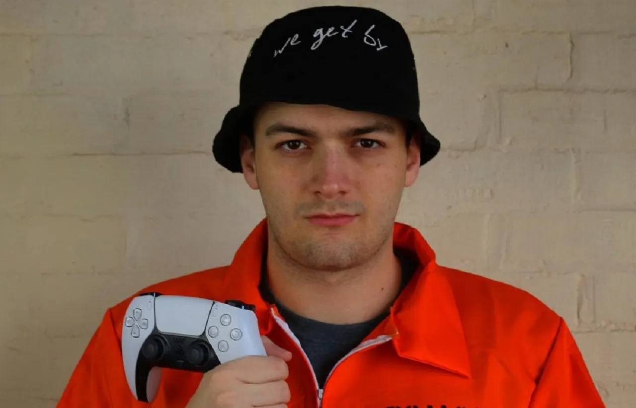 Геймер глупо пошутил про 14-летнего чемпиона FIFA 21. Парень тут же попал под бан и завершил карьеру