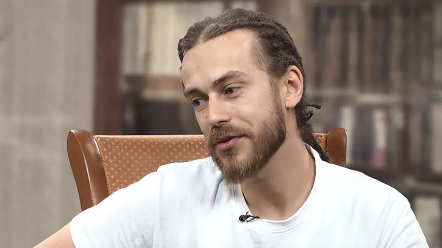 В сети появилась безумная теория о том, что Децла могли отравить «Новичком». Об этом писали и в год его смерти