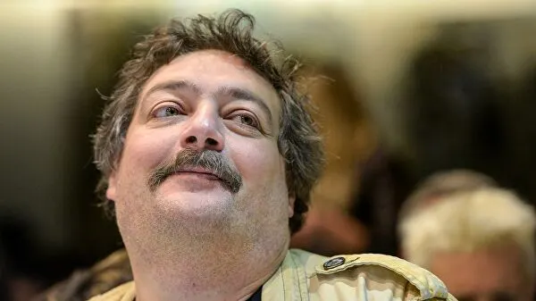 Поэт Дмитрий Быков берёт просто отвратительные интервью. Его не спасают даже хорошие гости