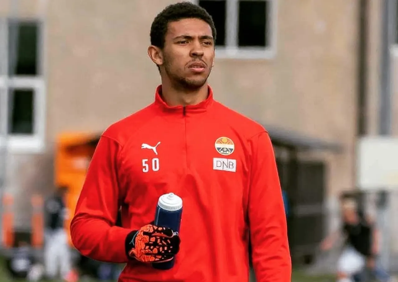 В Норвегии нашли одного из худших вратарей FIFA 21. В реальном мире он так же плох?