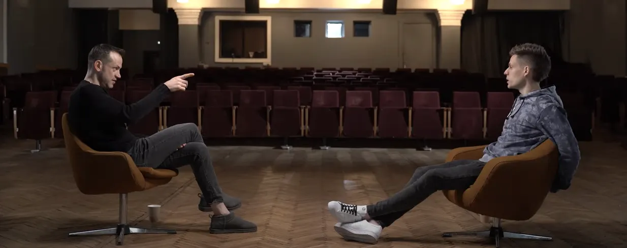 Выпуска Дудя с режиссёром Сигаревым не ждал никто. Может показаться, что у Юры закончились гости, но нет – он меняет концепцию