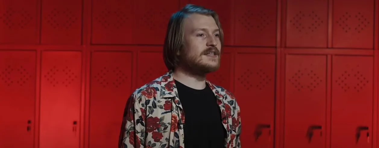 «20 шуток» Поперечного собирают кучу просмотров, но это ленивый формат. Даня снова доказал, что он больше блогер, чем комик