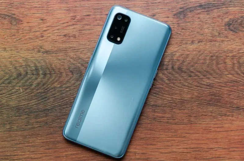 Realme 7 Pro сильно подешевел. Ради скидки надо признаться девайсу в любви