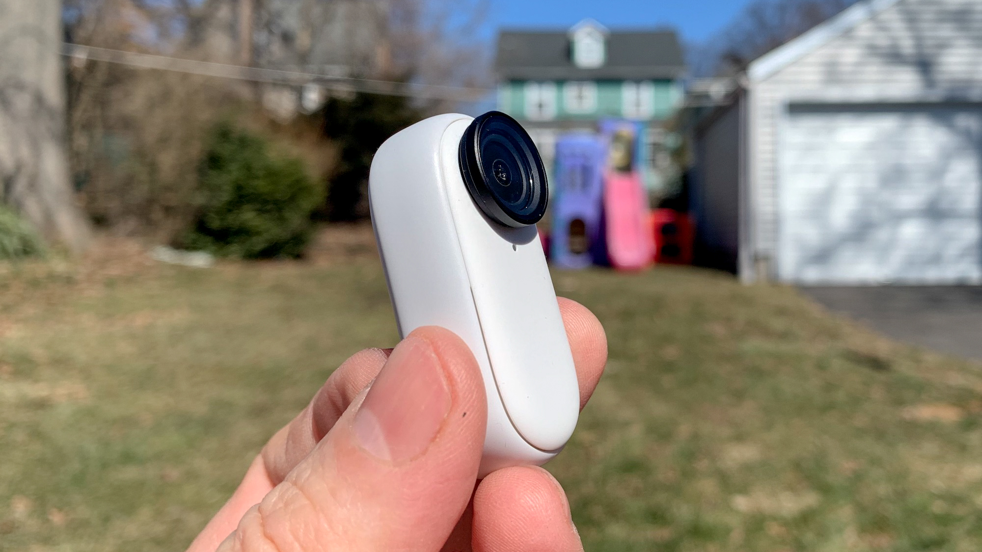 Insta360 Go 2 – самая маленькая экшн-камера на рынке. Там есть все ...