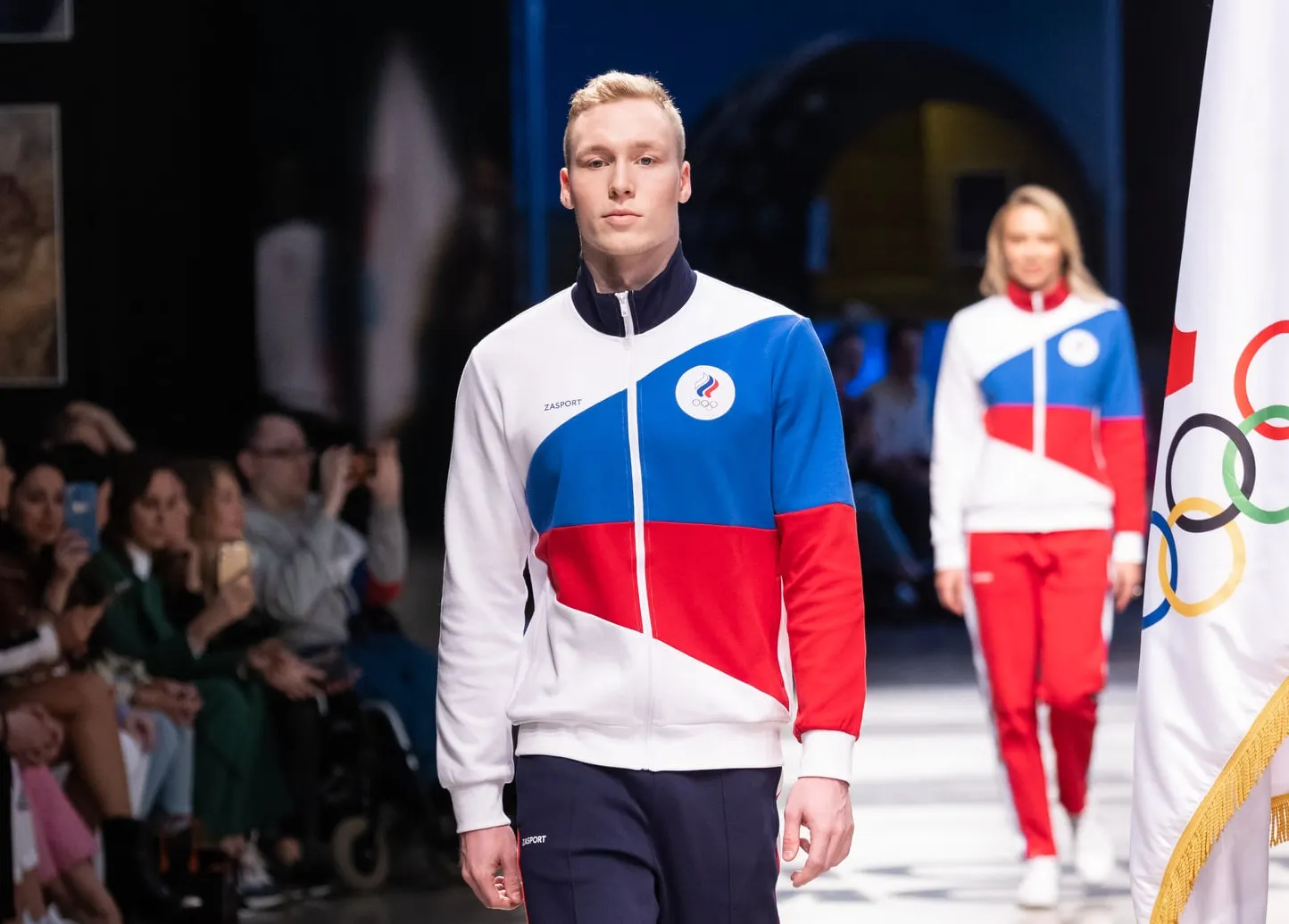 «Это средний палец остальному миру». Россия поедет на Олимпиаду в форме цвета флага – на Западе истерика