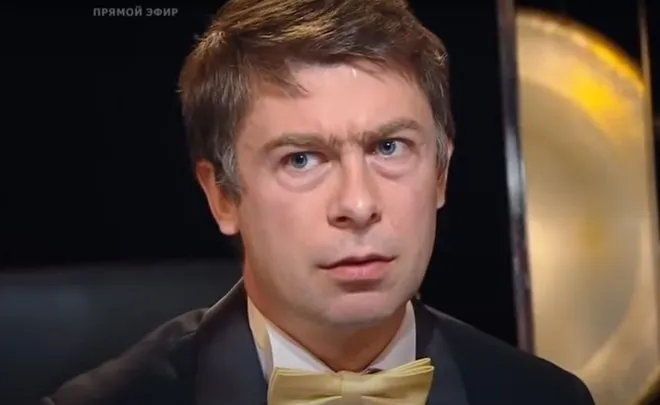 «Скипский – герой игры!» Обвиненный в домогательствах знаток «Что? Где? Когда?» снова появился в эфире Первого канала