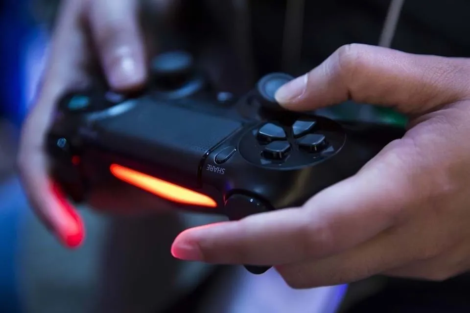 «М.Видео» разгневала геймеров. Игры и аксессуары к Xbox и PlayStation теперь нельзя купить за баллы