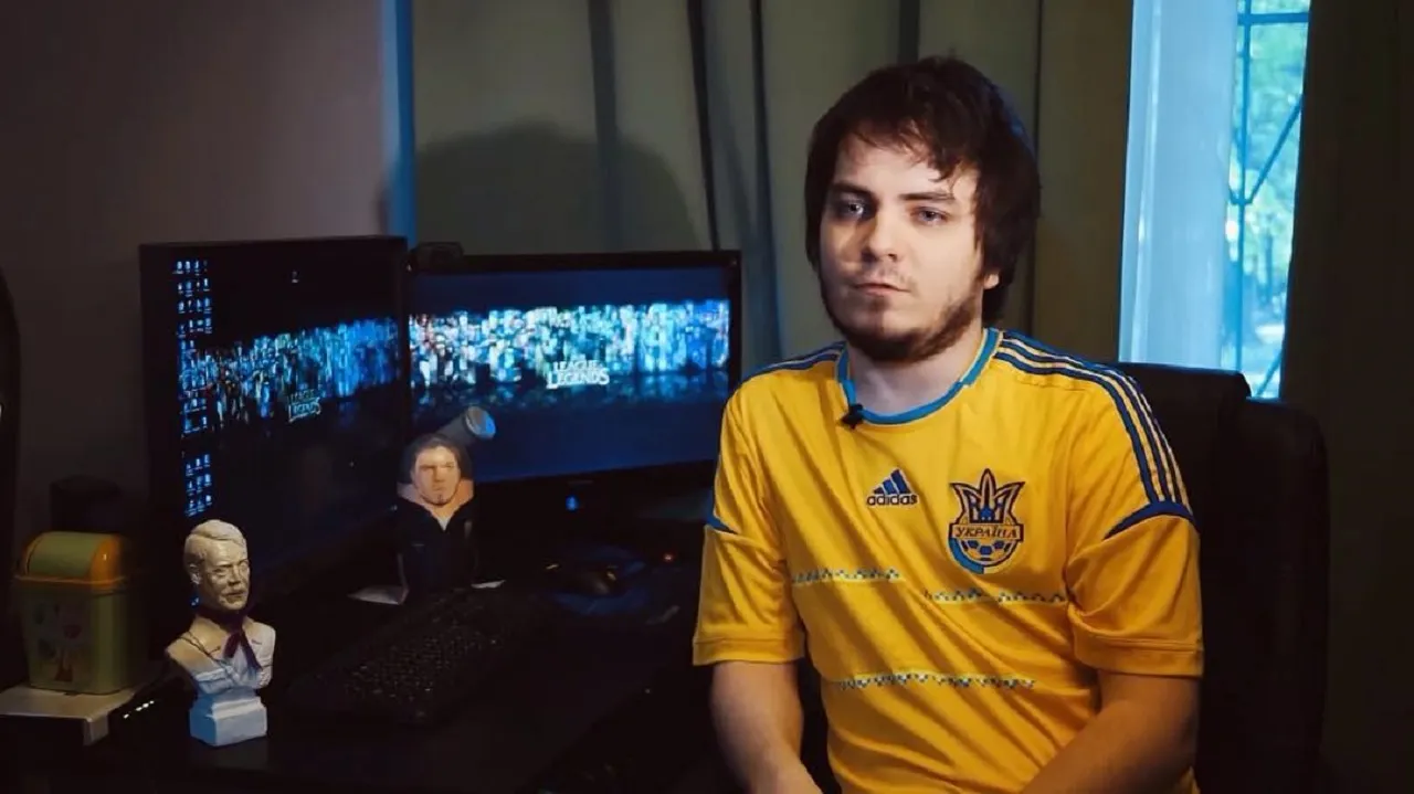 Мэддисон оскорбил Черданцева и вспомнил его зарплату. Илья сказал, что на фифе заработает больше, чем на ТВ