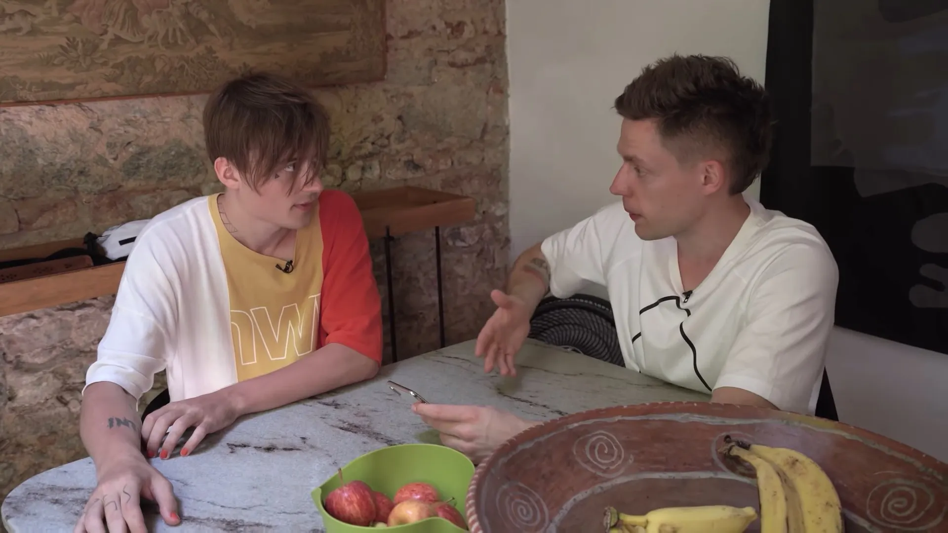 Артемий Лебедев уничтожил Ивангая во «вДуде» – казнил за речевой мусор и назвал репрессии деда ерундой