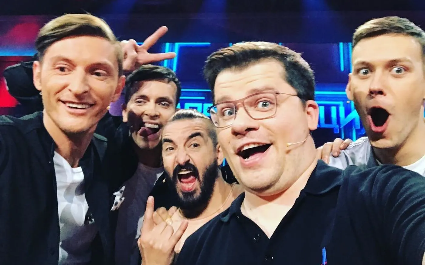 Почему Харламов и Воля не появляются на других телеканалах? ТНТ подписал звезд Comedy Club на эксклюзивных правах