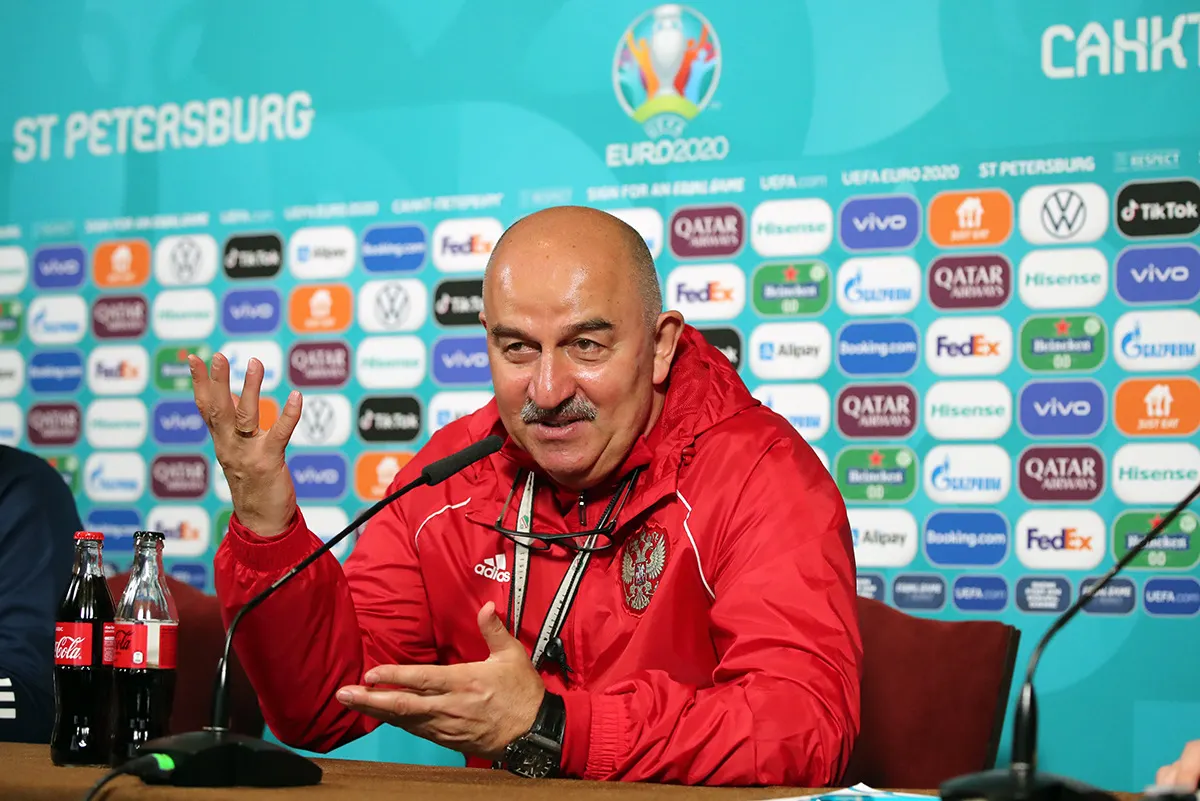 Черчесов стал звездой в тиктоке – открыл бутылку колы русским дедовским методом. Иностранцы в восторге