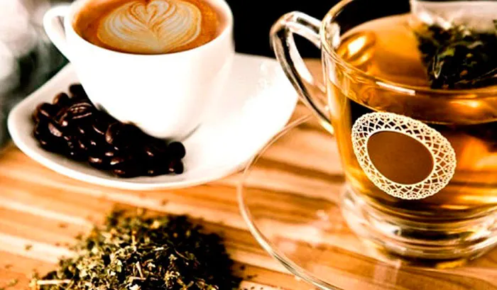 Какие виды кофе и чая самые вредные? В списке есть чай со льдом и напитки из «Макдоналдс»