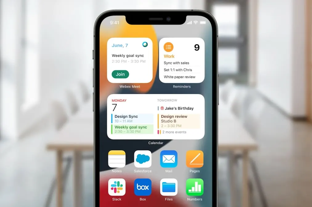 Похороны iPhone 6s и iPhone SE отменяются. Эти девайсы будут актуальны еще год