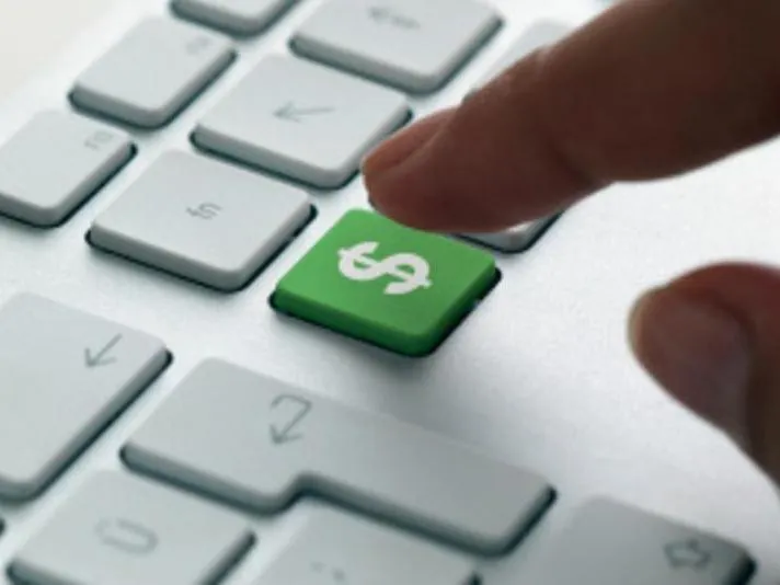 Петербуржец потерял телефон. А потом и миллион рублей – мошенники получили их через «Госуслуги»