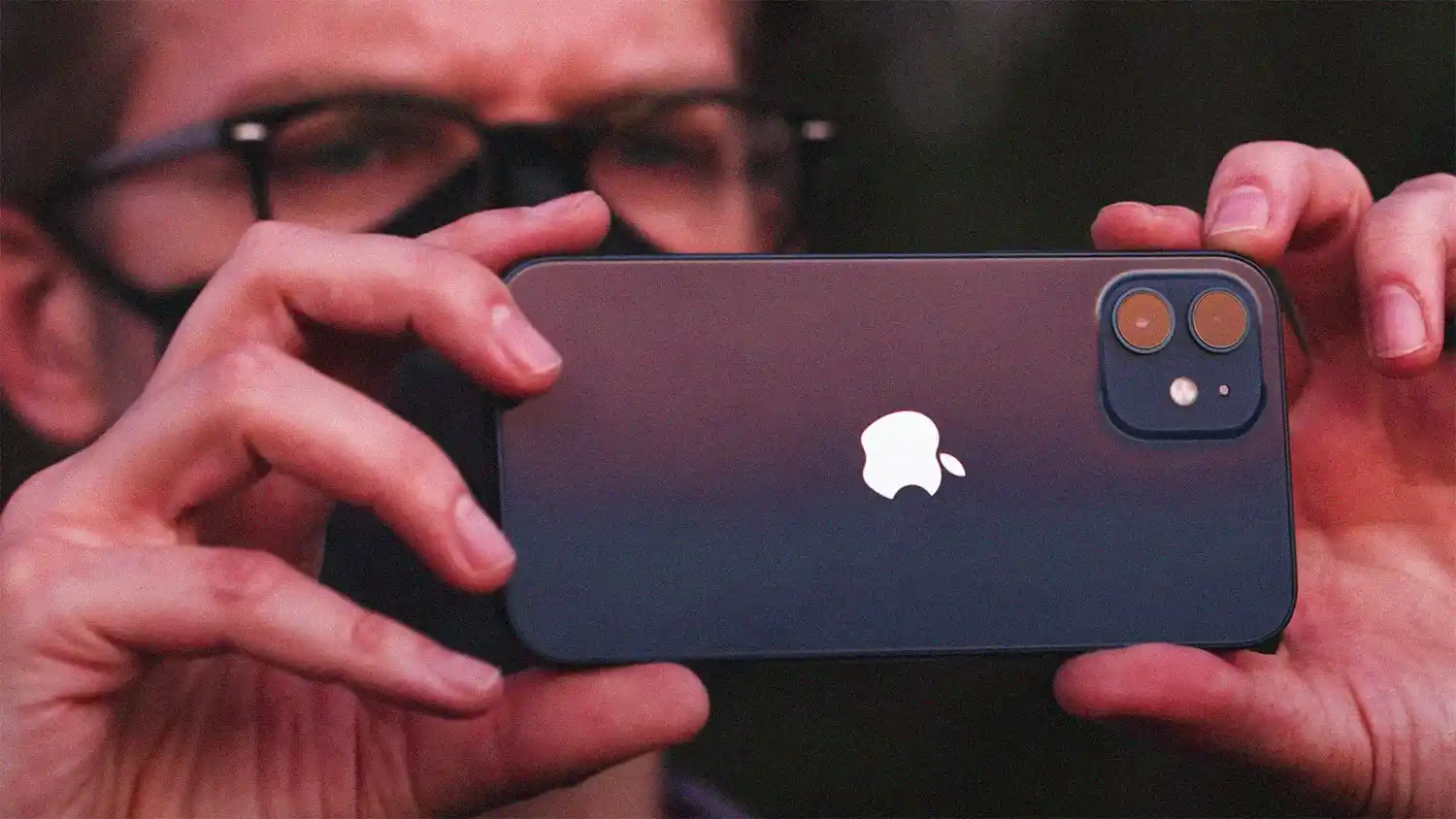 Смартфон iPhone 12 mini