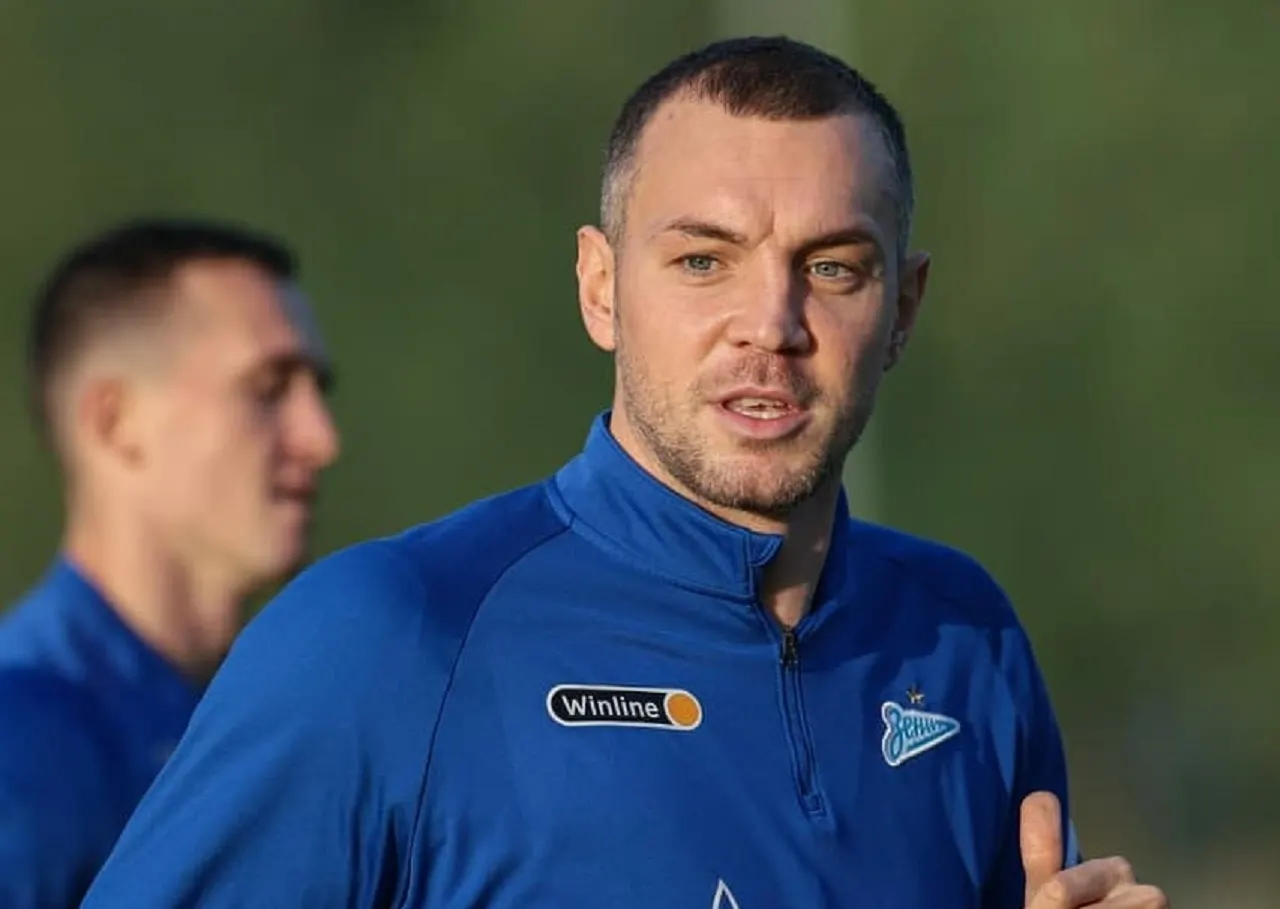 Артем Дзюба после отставки Черчесова забанил 2 аккаунта в инстаграме. В комментах перепись людей из черного списка