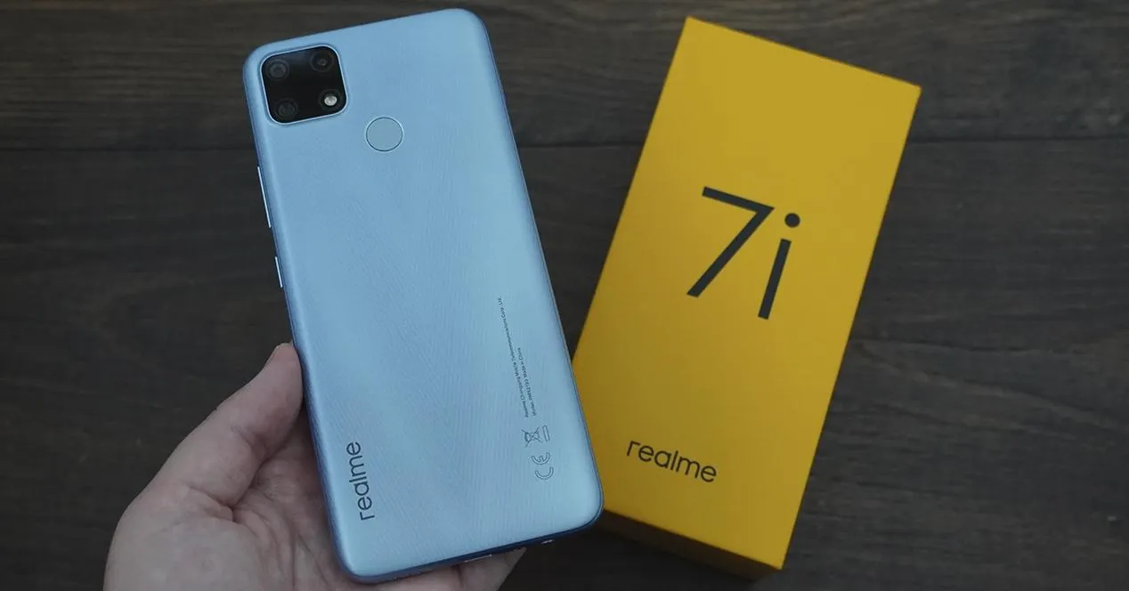Смартфон Realme 7i