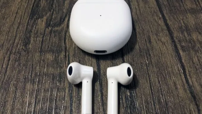 OnePlus Buds