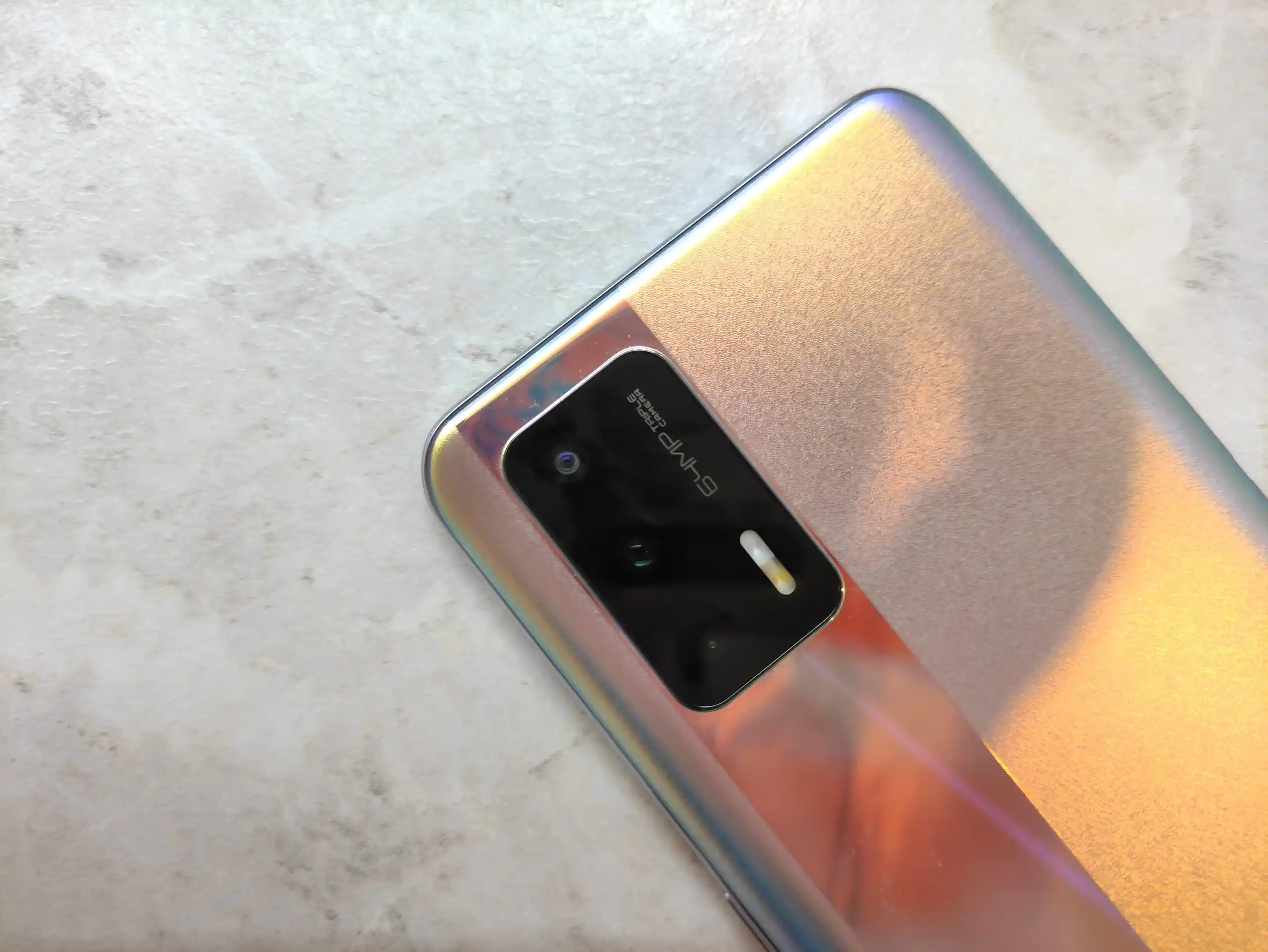 Realme GT Neo — лучший девайс до 25 тысяч рублей. Протестировал лично и убедился