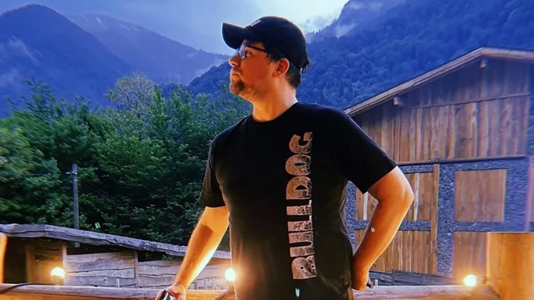 Гарик Харламов круто похудел. Сколько скинул комик за одно лето?