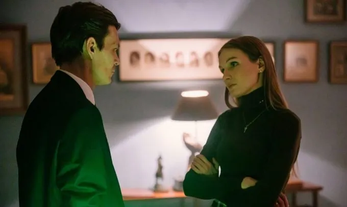Кадр из сериала «Контейнер»