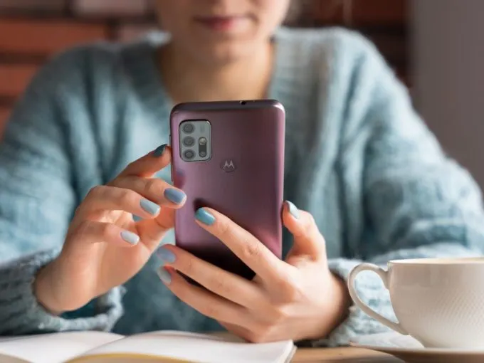 Moto G30