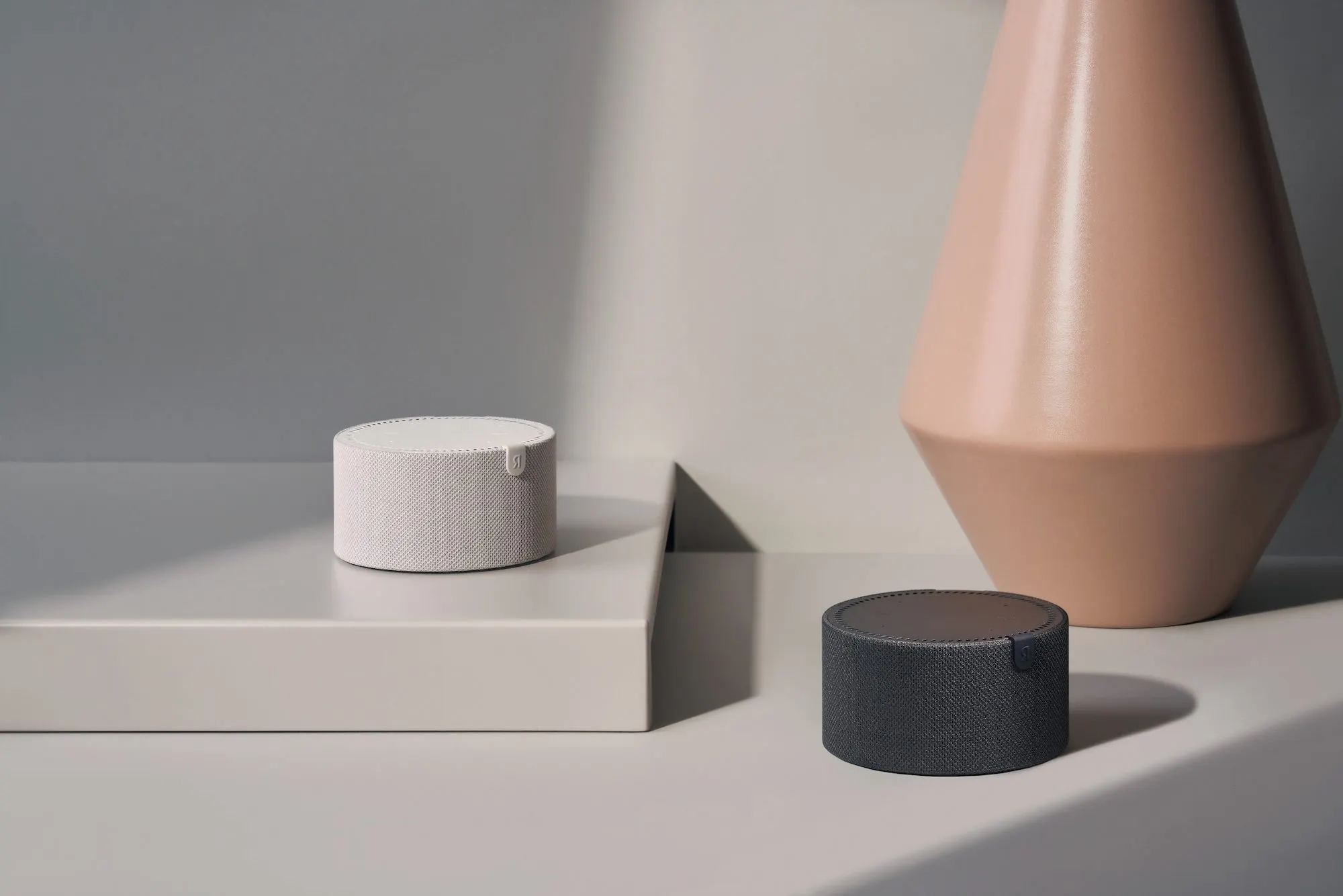 Вышли новые «Яндекс.Станции» и медиаприставка «Модуль». Сейчас их можно купить со скидкой