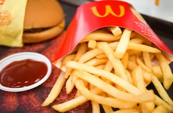 Как правильно заказывать картошку фри в «Макдоналдс»? Сотрудники фастфуда нас обманывают