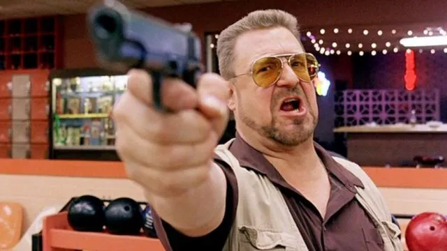 Боулинг – отвратительное развлечение. Он притягивает душнил и проигрывает другим скучным занятиям