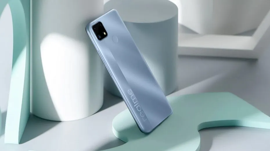 Смартфон Realme C25