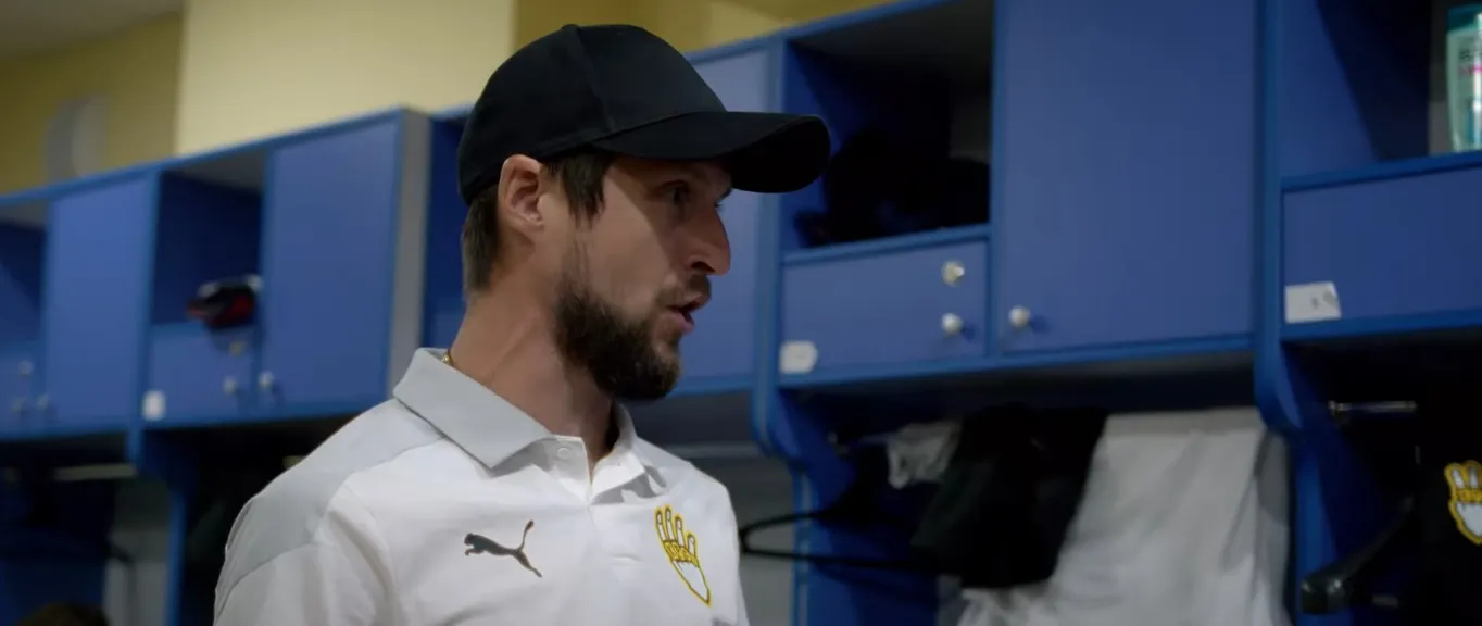 Жека Савин превратил историю ФК «Красава» в ужасный русский сериал. Последние пять минут нового выпуска вызывают хохот