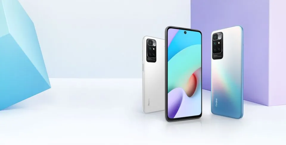 Xiaomi Redmi 10 официально доступен в России. При покупке до 21 октября дают подарок