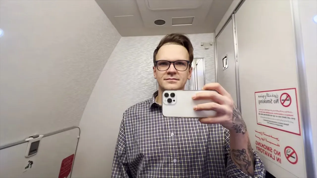 Дмитрий Ларин назвал причины отъезда из России. Климат, страсть к путешествиям и дело Хованского