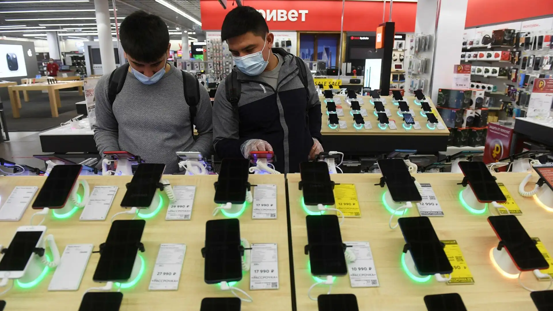 Названы самые популярные смартфоны в России. В топе только бюджетники